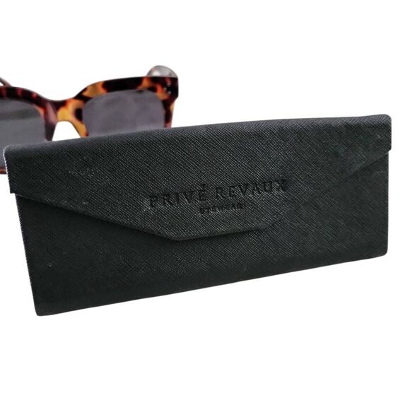 Privé Revaux Designer Tortoise Shell Squared Sunglasses with Hard Case - Picture 4 of 15